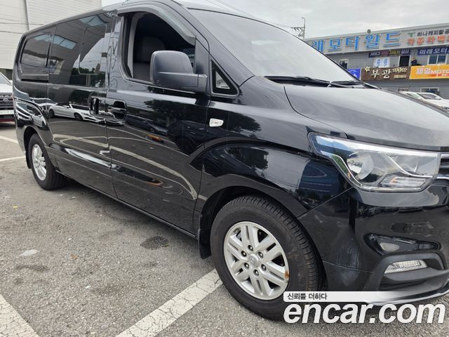 Hyundai Grand Starex Van 5-Seater Modern 2020 — фото 8