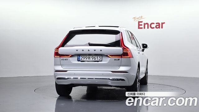 Volvo XC60 (II) B5 Inscription 2022 — фото 4