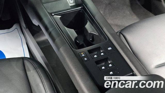 Hyundai Ioniq 6 Long Range Exclusive + 2023 — фото 9
