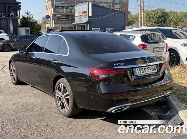 Mercedes-Benz E-Class (W213) E250 Avantgarde 2023 — фото 4