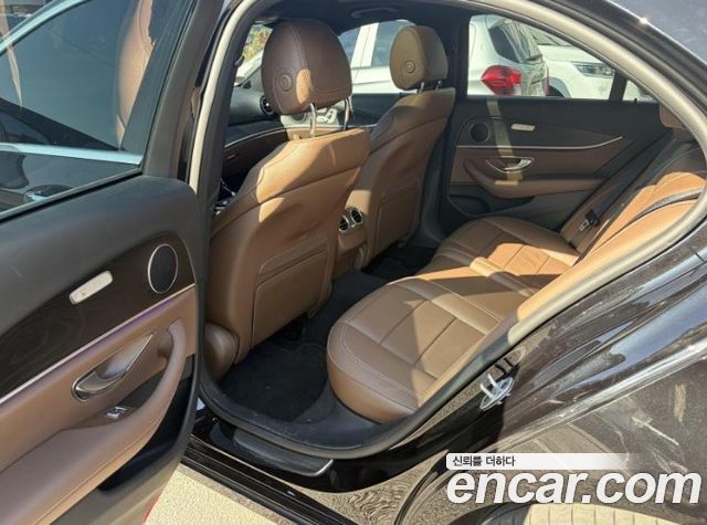 Mercedes-Benz E-Class (W213) E250 Avantgarde 2023 — фото 8