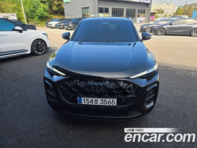 Audi Q5 (80A) 40 TDI Quattro S Line Black Edition 2025 — фото 3