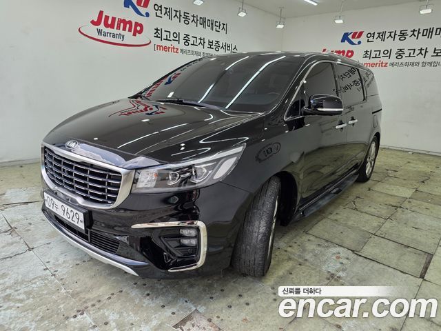 Kia Carnival 9-Seater Noblesse Special