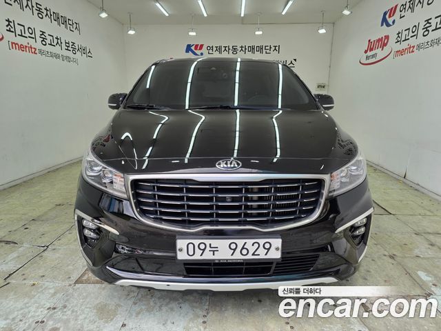 Kia Carnival 9-Seater Noblesse Special 2019 — фото 3
