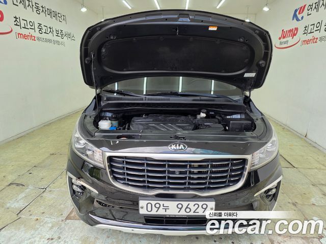 Kia Carnival 9-Seater Noblesse Special 2019 — фото 6
