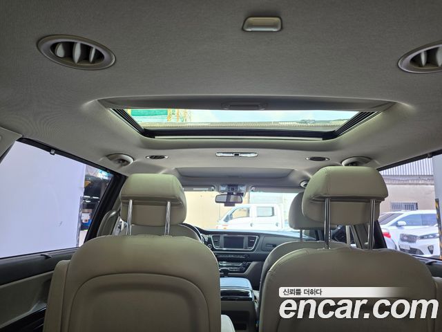 Kia Carnival 9-Seater Noblesse Special 2019 — фото 15