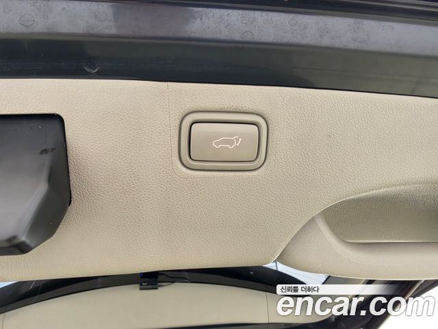 Kia Carnival 9-Seater Noblesse Special 2019 — фото 18