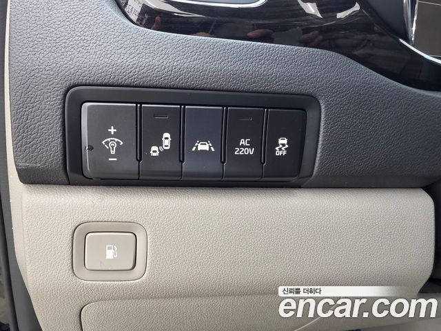 Kia Carnival 9-Seater Noblesse Special 2019 — фото 20