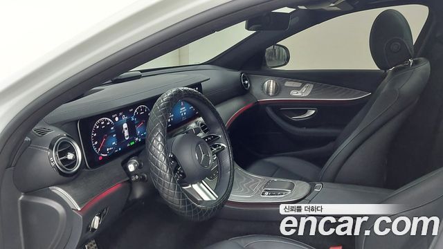 Mercedes-Benz E-Class (W213) E350 4MATIC AMG Line 2022 — фото 9