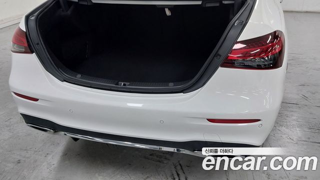 Mercedes-Benz E-Class (W213) E350 4MATIC AMG Line 2022 — фото 15