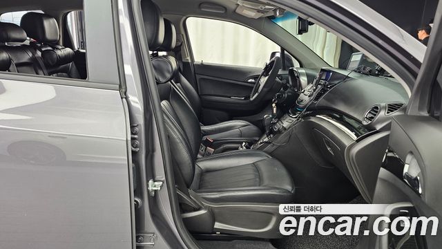 Chevrolet Orlando 2.0 Diesel LT Premium 2012 — фото 26