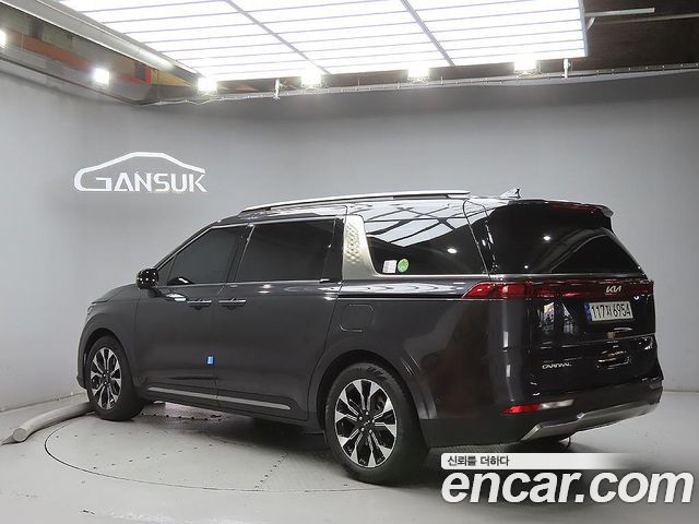 Kia Carnival (IV) Gasoline 7-Seater Signature 2023 — фото 3