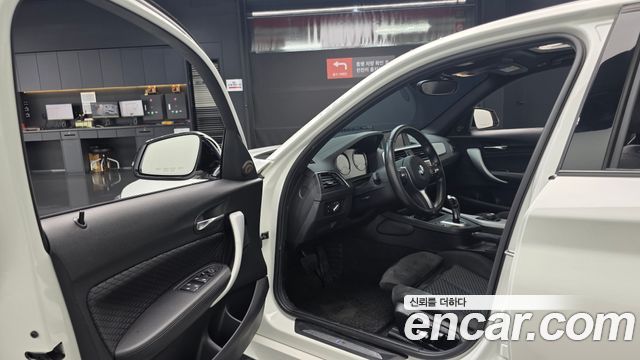BMW 1 Series (F20) 118d M Sport Shadow 5 Door 2018 — фото 10