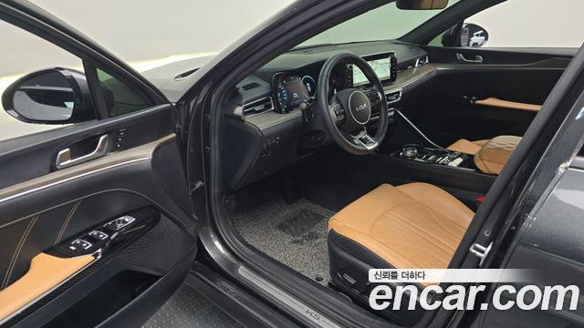 Kia K5 (III) 2.0 Signature 2023 — фото 10