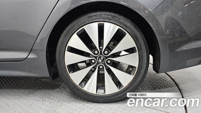 Kia K5 2.0 Prestige Standard 2013 — фото 5