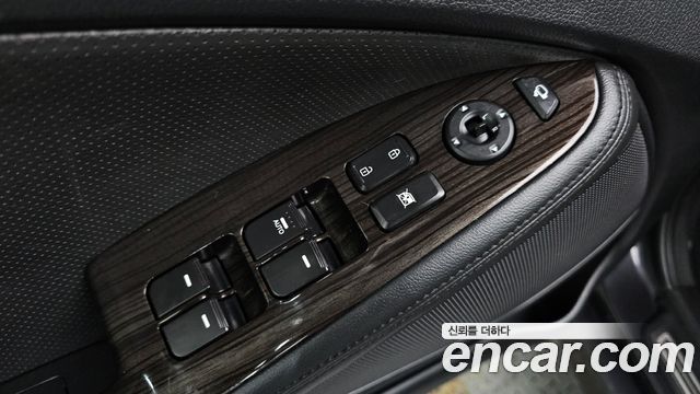 Kia K5 2.0 Prestige Standard 2013 — фото 16