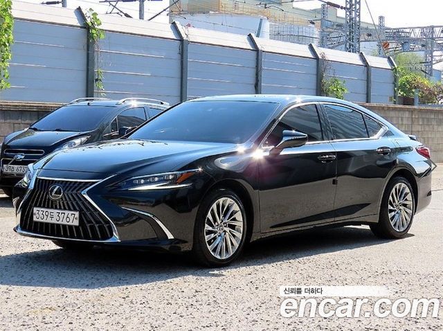 Lexus ES300h (VII) Executive 2024 — фото 2