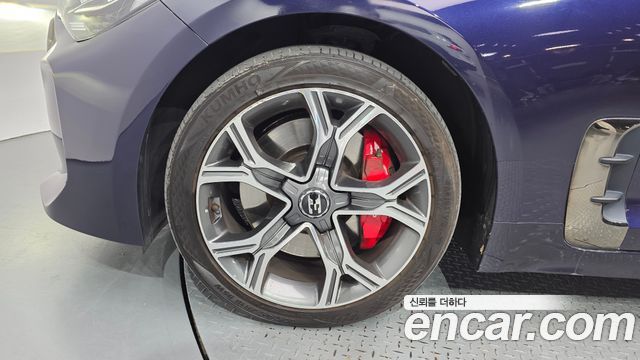 Kia Stinger 2.2 Diesel AWD Dream Edition 2018 — фото 5