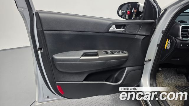 Kia Sportage The Bold Gasoline Prestige 2019 — фото 24