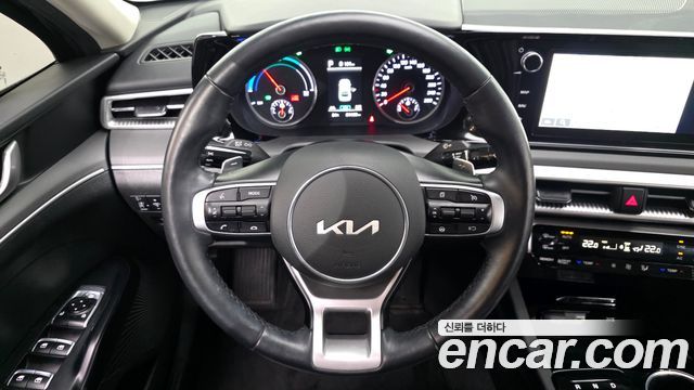 Kia K5 Hybrid (III) Prestige 2022 — фото 14