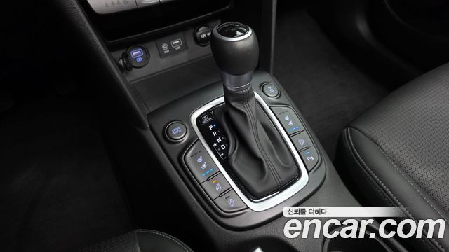 Hyundai Kona Diesel 1.6 4WD Premium 2020 — фото 9