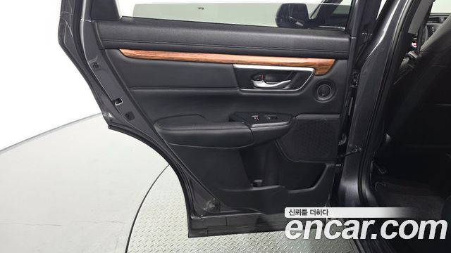 Honda CR-V (V) 2.0 Hybrid Touring 4WD 2022 — фото 25