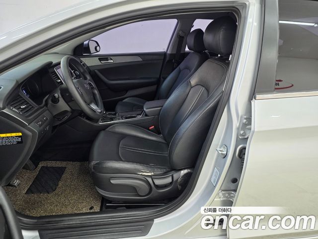 Hyundai Sonata New Rise LPI Style 2018 — фото 10