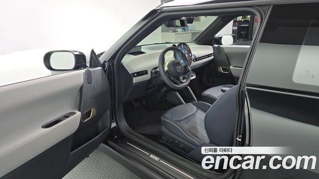 MINI Cooper Electric (IV) SE Favoured 2024 — фото 10