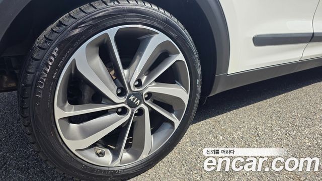 Kia Niro Noblesse 2017 — фото 21