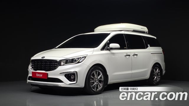 Kia Carnival Gasoline 9-Seater Prestige