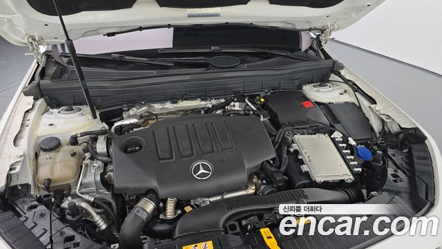Mercedes-Benz GLB-Class (X247) GLB200 d 2023 — фото 6