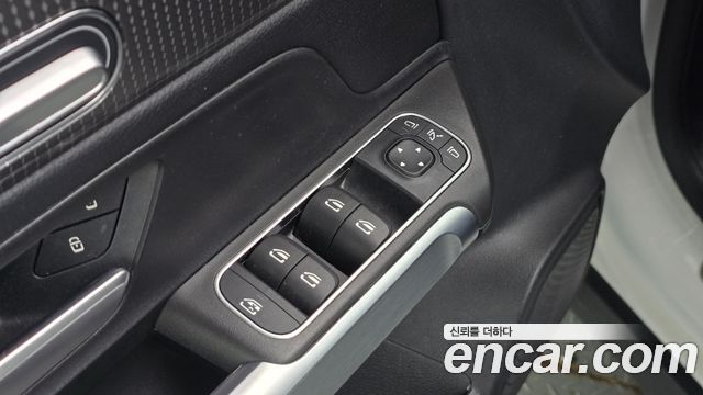 Mercedes-Benz GLB-Class (X247) GLB200 d 2023 — фото 29