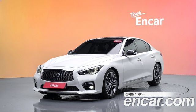 Infiniti Q50 3.5 Hybrid Essence