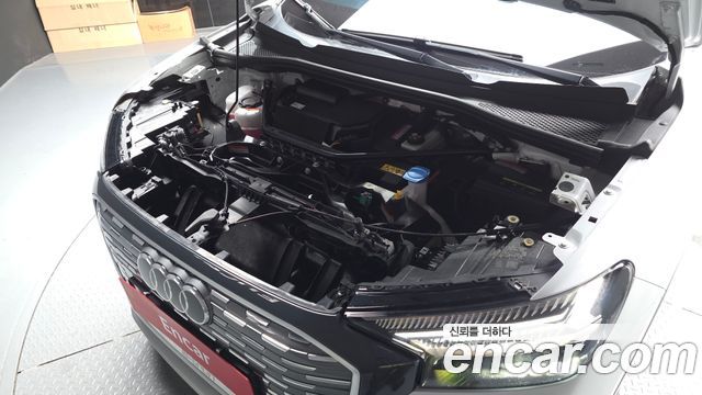 Audi Q4 e-tron (F4) 40 Premium Sportback 2023 — фото 6