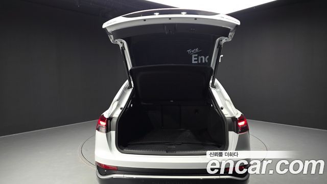 Audi Q4 e-tron (F4) 40 Premium Sportback 2023 — фото 20
