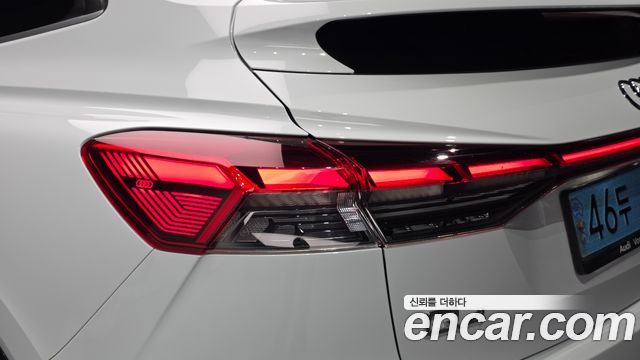 Audi Q4 e-tron (F4) 40 Premium Sportback 2023 — фото 23