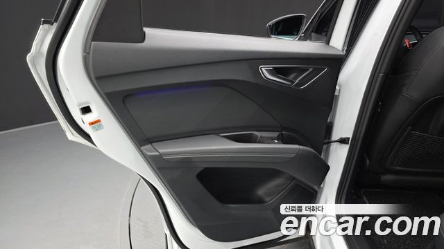 Audi Q4 e-tron (F4) 40 Premium Sportback 2023 — фото 25