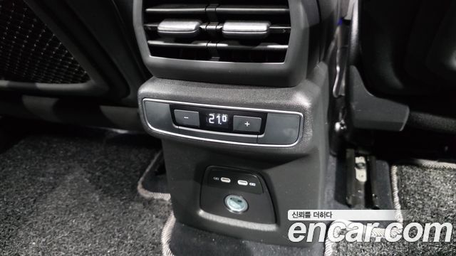 Audi Q4 e-tron (F4) 40 Premium Sportback 2023 — фото 31