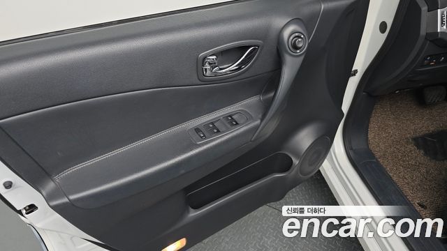 Renault Korea QM5 Neo Gasoline 2WD LE 2015 — фото 30