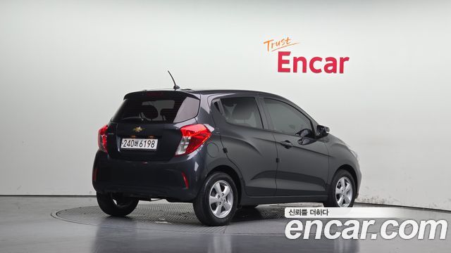 Chevrolet Spark LT 2022 — фото 2