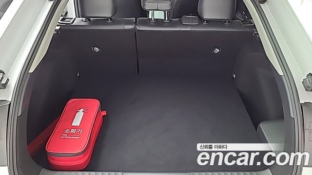 Toyota Prius (V) 2.0 XLE AWD 2026 — фото 23