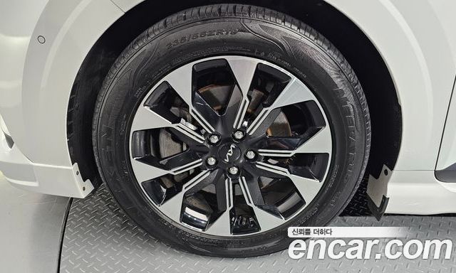 Kia Carnival (IV) Gasoline 7-Seater Hi-Limousine Signature 2023 — фото 7