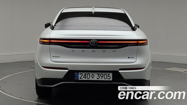 Toyota Crown Crossover 2.5 4WD Hybrid 2025 — фото 4