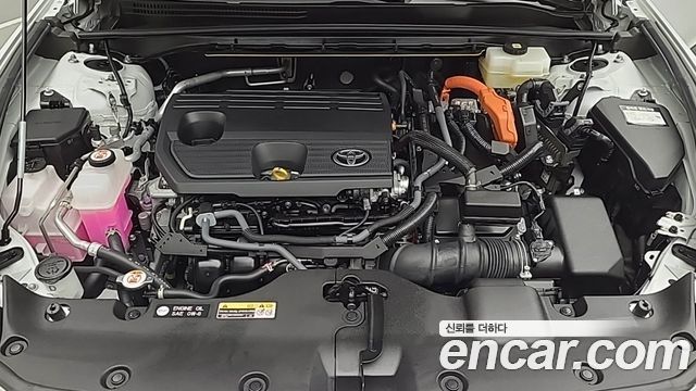 Toyota Crown Crossover 2.5 4WD Hybrid 2025 — фото 6