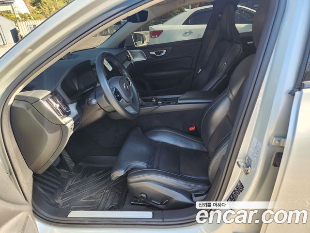 Volvo V60 Cross Country (II) T5 Pro AWD 2020 — фото 7
