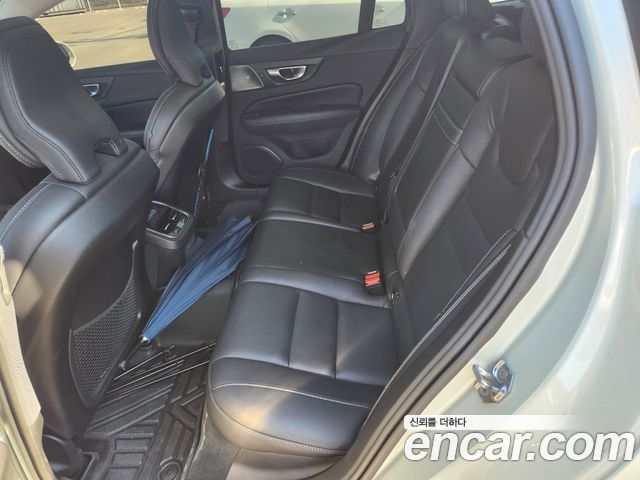 Volvo V60 Cross Country (II) T5 Pro AWD 2020 — фото 10