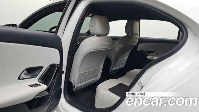 Mercedes-Benz A-Class (W177) A220 Sedan 2020 — фото 11