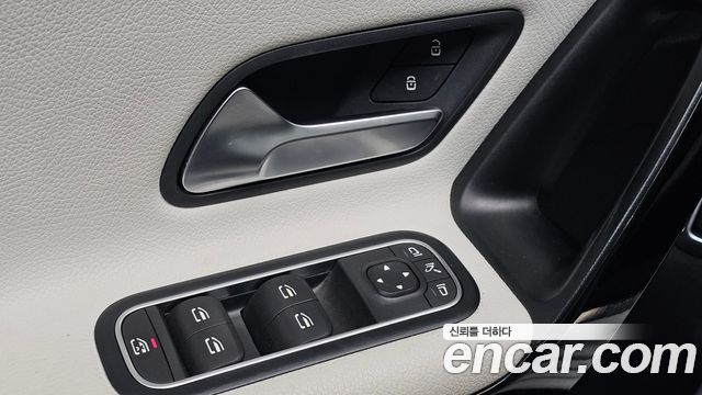 Mercedes-Benz A-Class (W177) A220 Sedan 2020 — фото 14