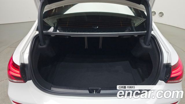 Mercedes-Benz A-Class (W177) A220 Sedan 2020 — фото 20