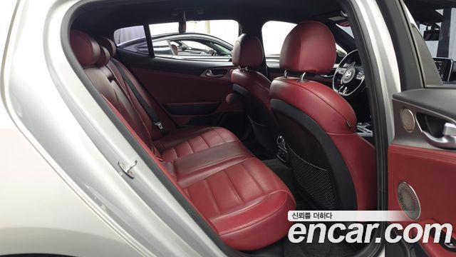 Kia Stinger 3.3 Turbo 2WD GT 2018 — фото 12